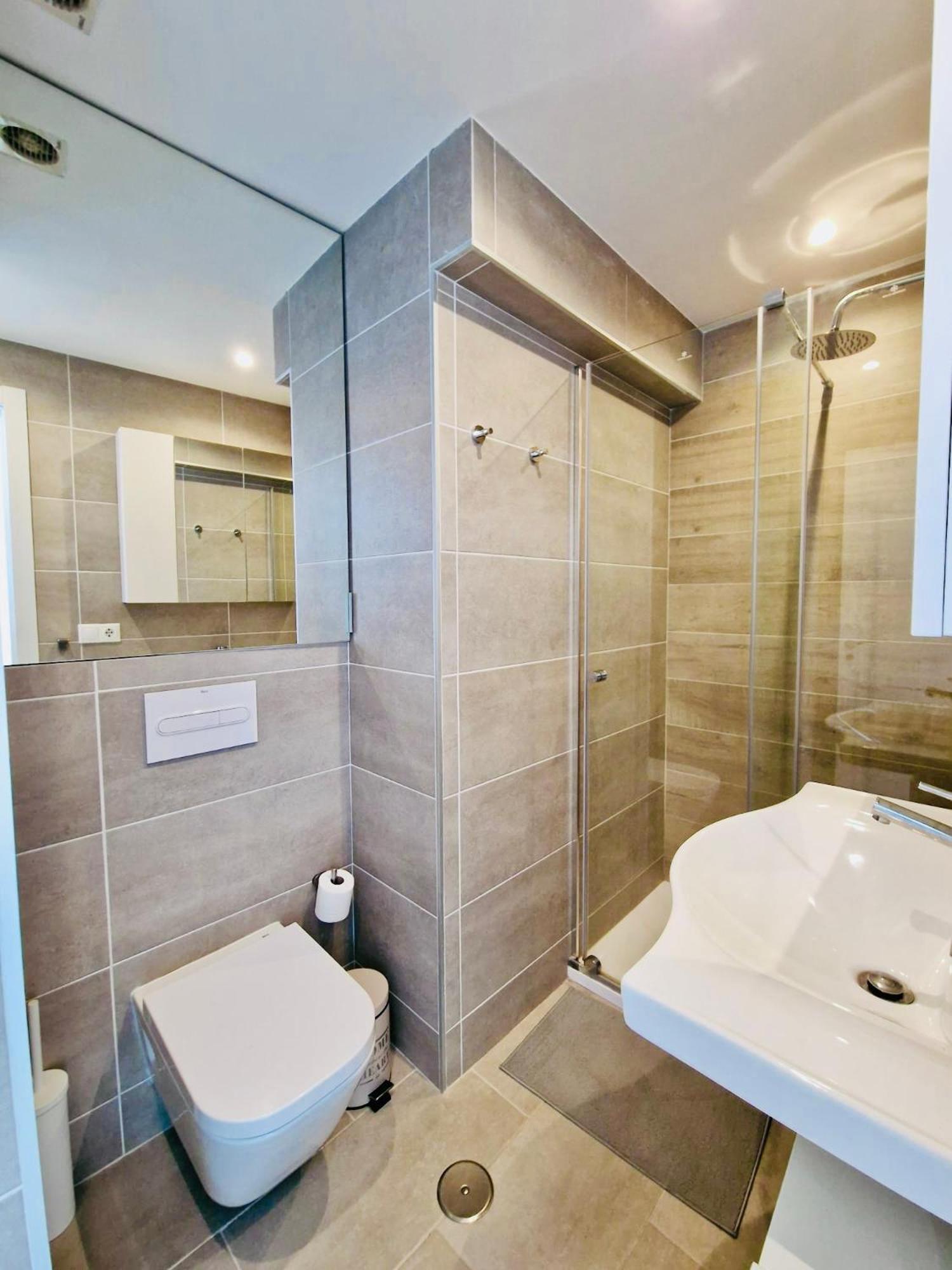 G&g Premium Malibu Benalmadena